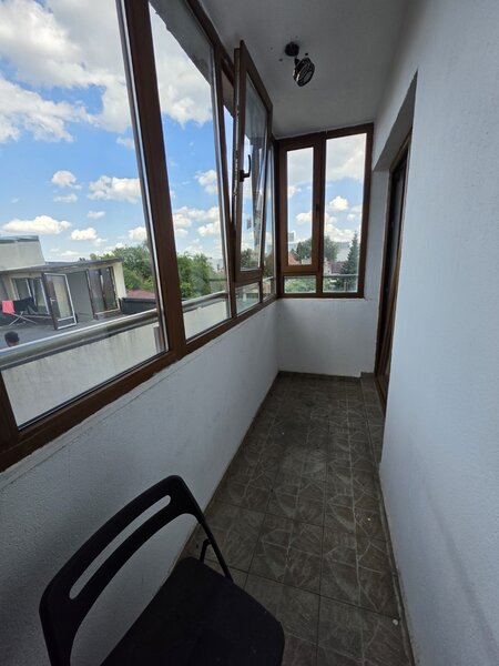 Calea Calarasilor, chiar pe Delea Veche, bloc 2010, loc parcare, centrala